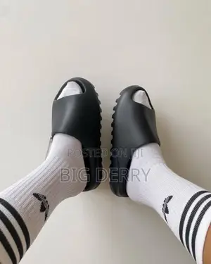 Yeezy Slides