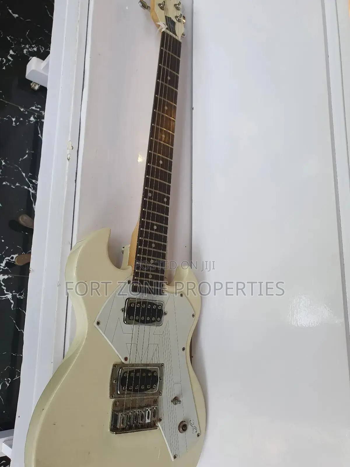 Quality Lead Guitar From Uk for Sale