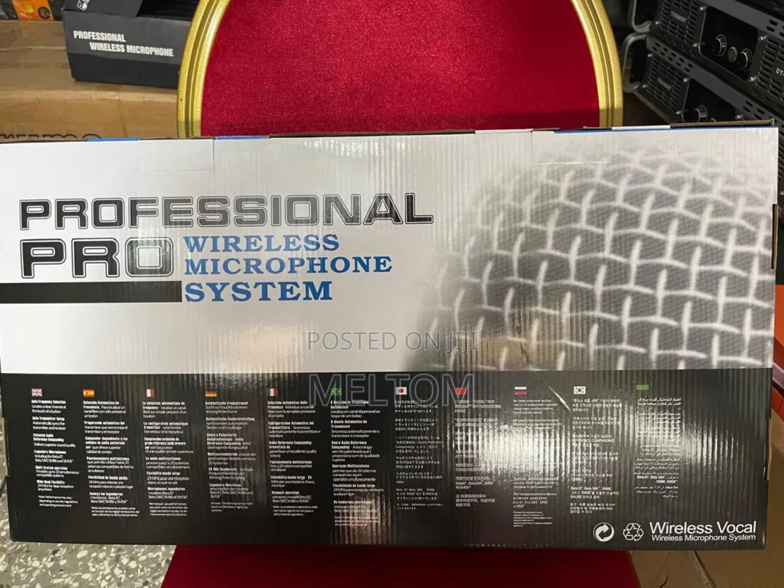 Shure U-7700 4in1 Wireless Head and Lapel Microphone