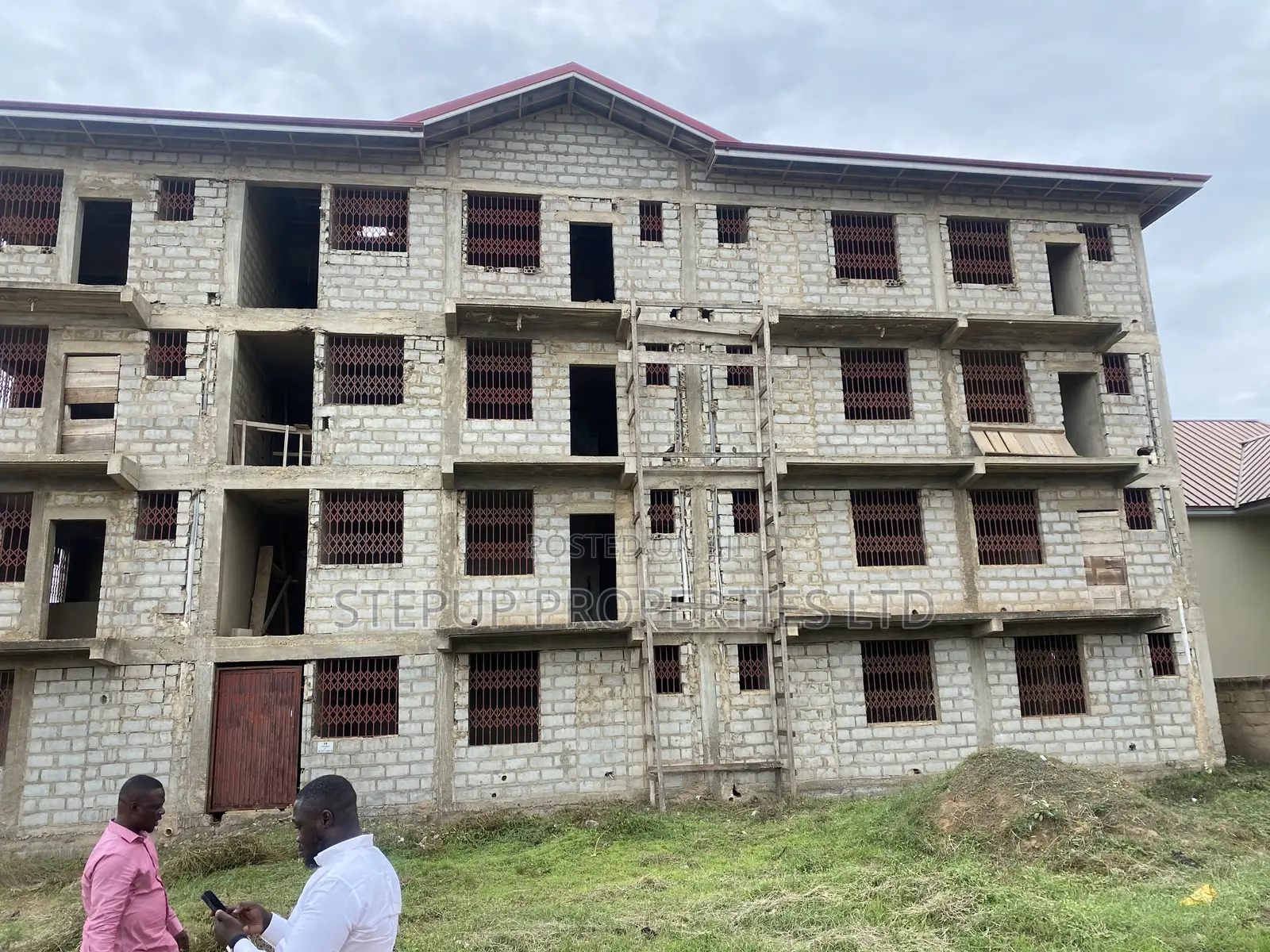 12bdrm Apartment in Comm 25 Hfc Estate, Tema Metropolitan for sale