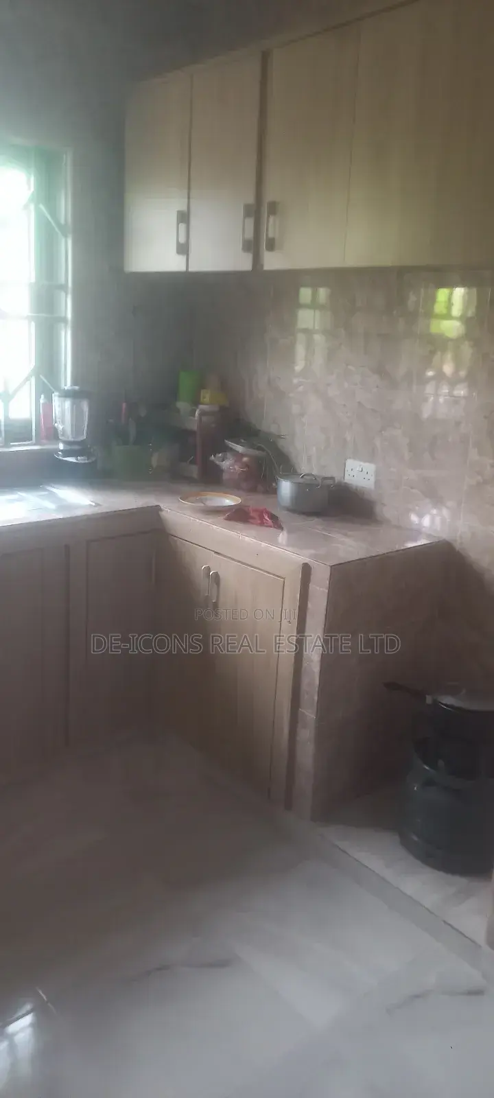 5bdrm Duplex in De-Icons Real Estate, Ga South Municipal for rent
