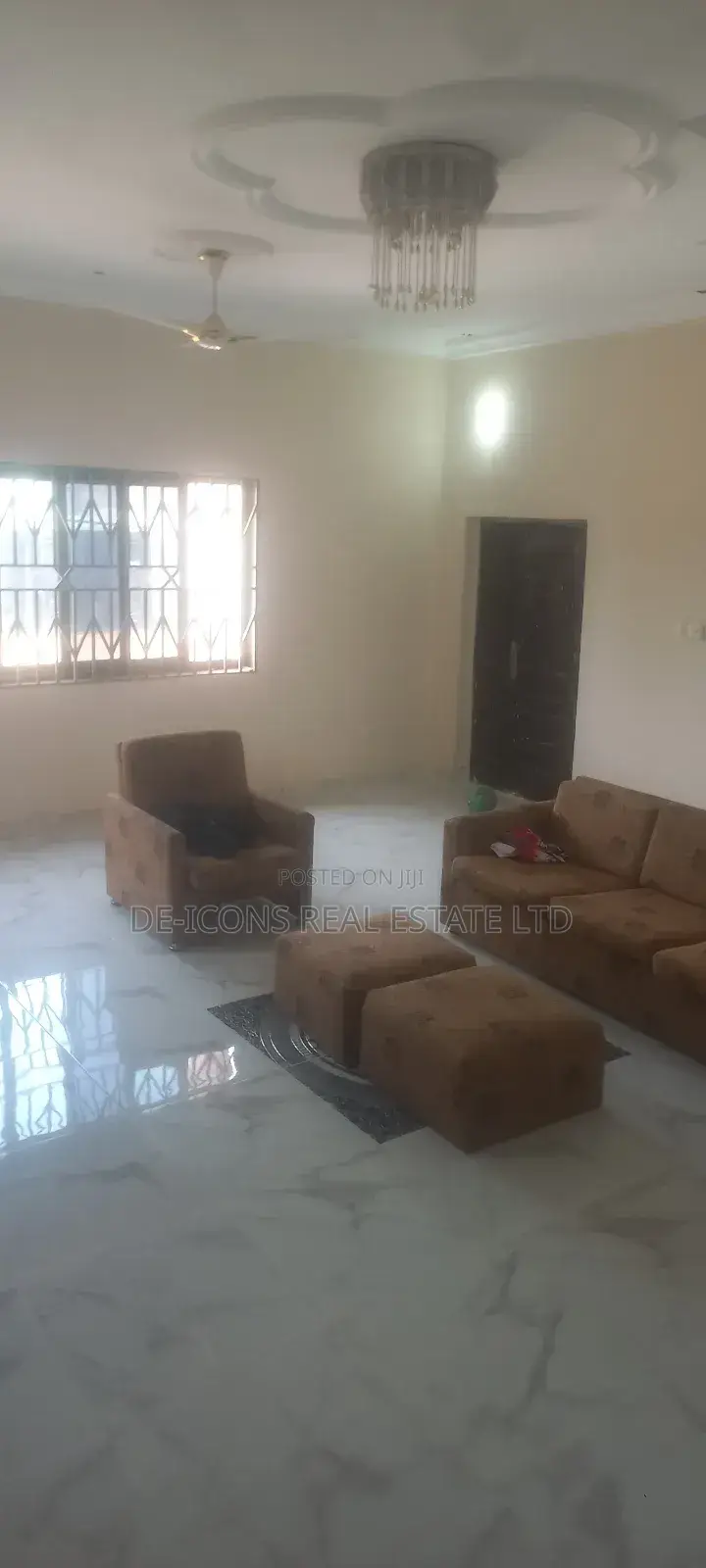 5bdrm Duplex in De-Icons Real Estate, Ga South Municipal for rent