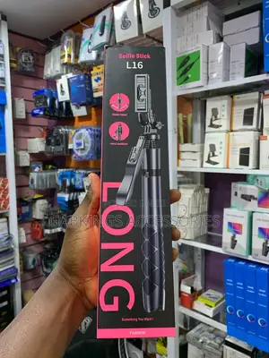 L16 Selfie Stick