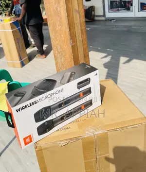 Premium Design JBL 2 Pieces Wireless Microphone Set.