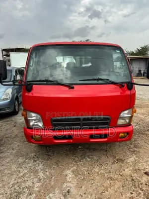 Hyundai Mighty2 Holes 6