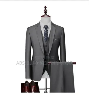 Super Quality Suits Available Bfor Men