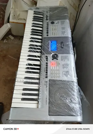 Yamaha E403