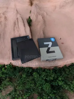 New Samsung Galaxy Z Fold3 5G 256 GB Silver
