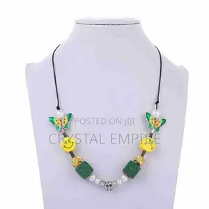 Emerald Beaded Pearl Necklace