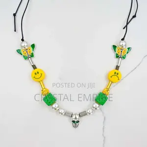 Emerald Beaded Pearl Necklace