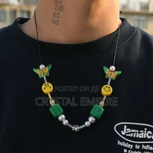 Emerald Beaded Pearl Necklace