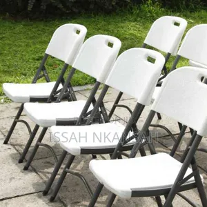 Wwhite Plastic Folding Chairs