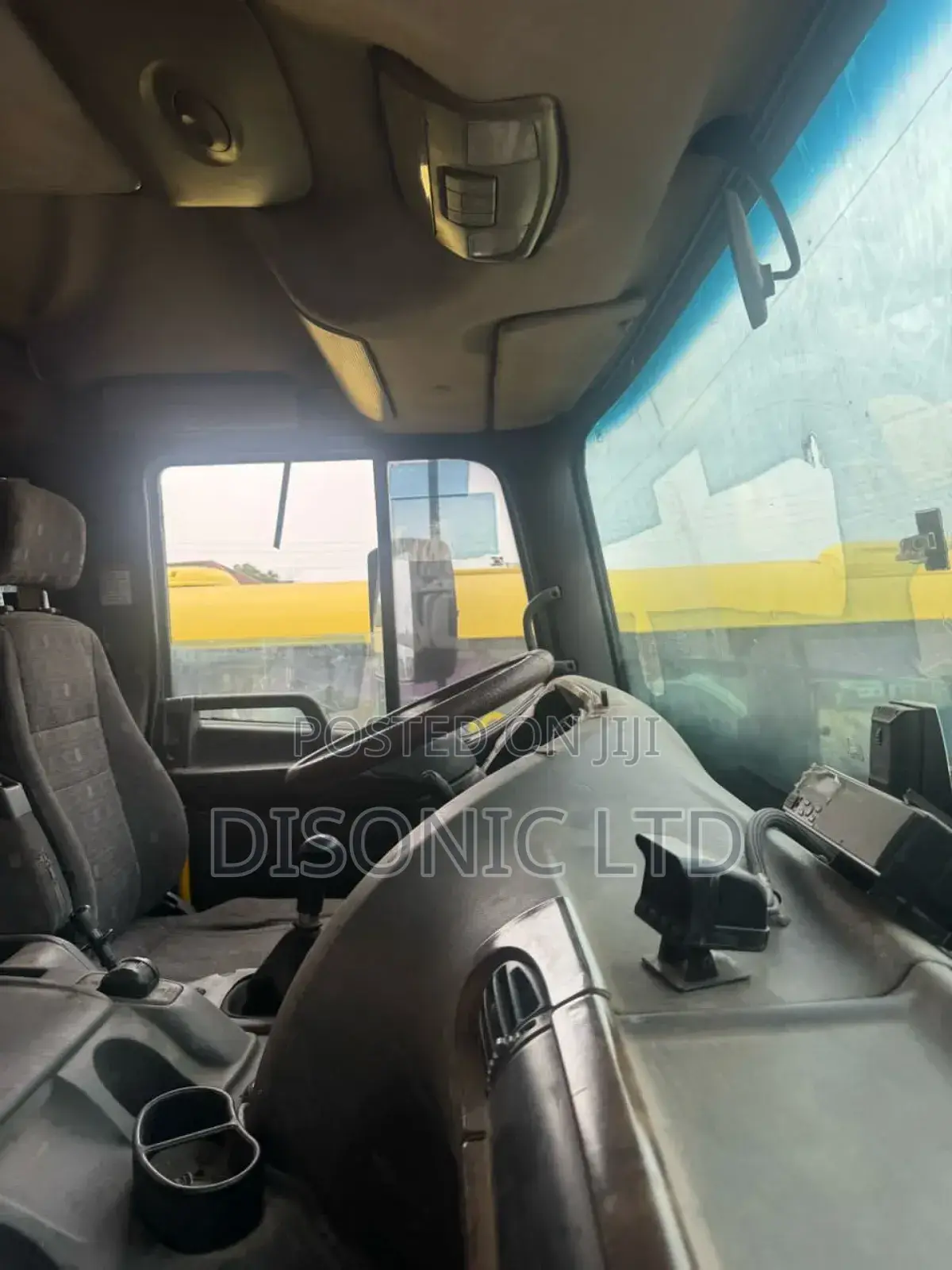 2015 Hyundai 14.5 Tons