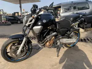 Yamaha 2013 Black