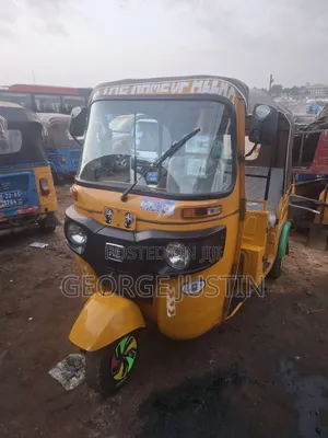 Bajaj RE 2023 Yellow