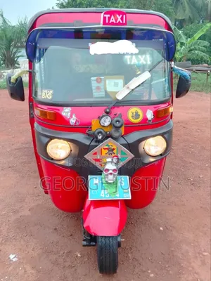 Bajaj RE 2024 Red