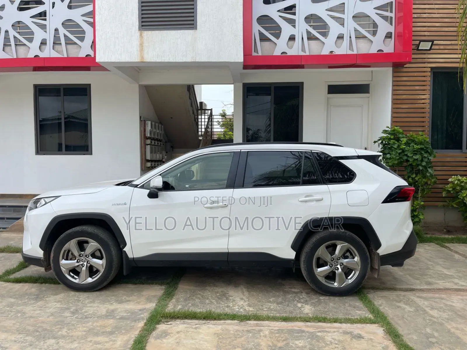 Rent Toyota Rav4 Hybrid