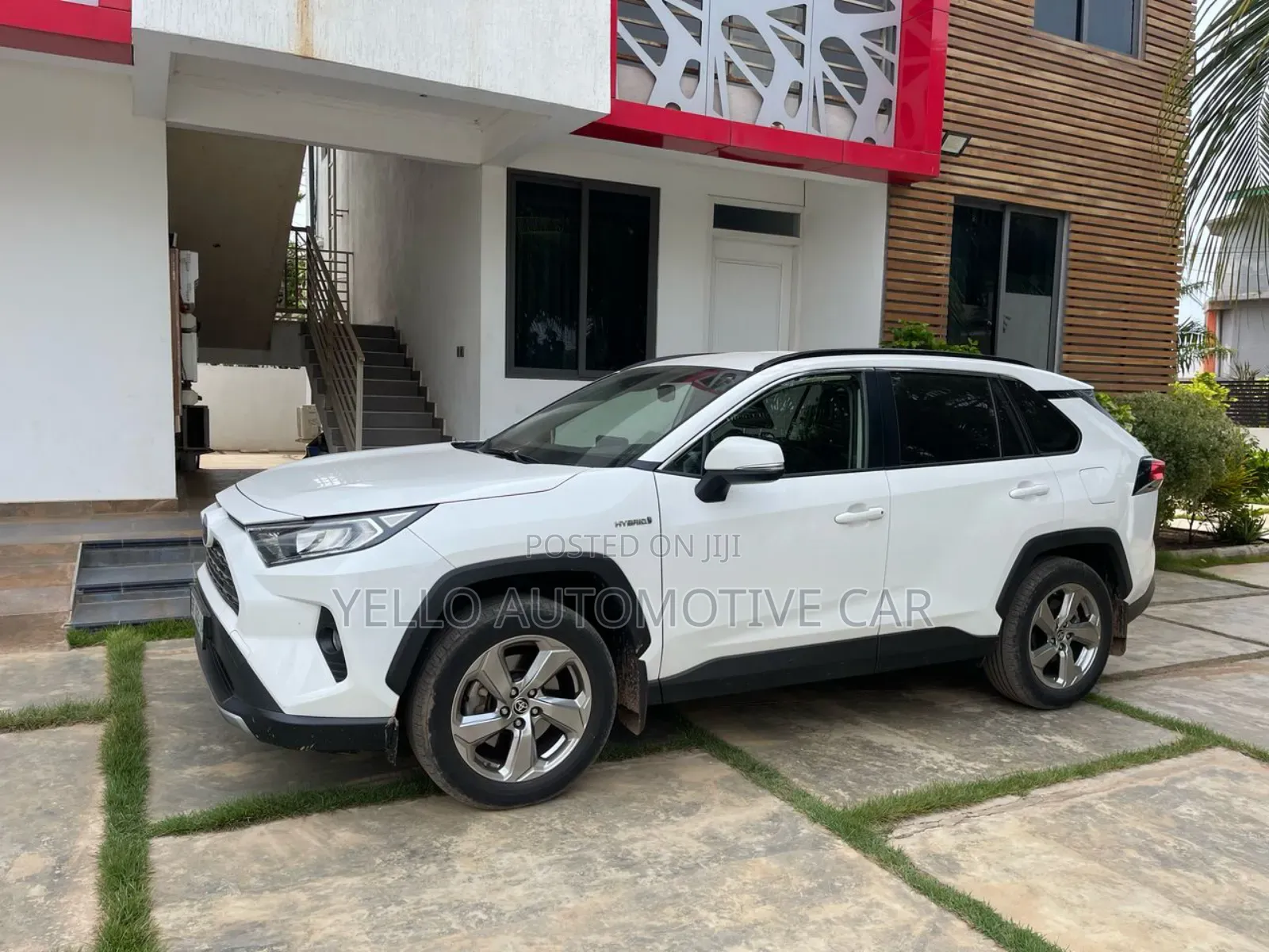 Rent Toyota Rav4 Hybrid