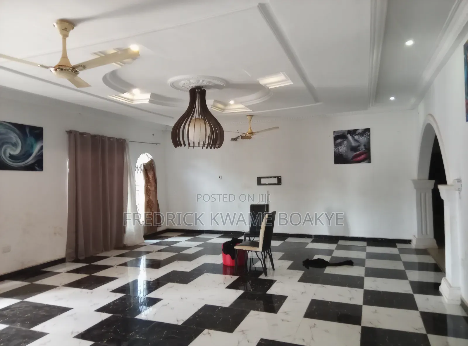 7bdrm House in 7 Bedrooms House For, Kumasi Metropolitan for sale