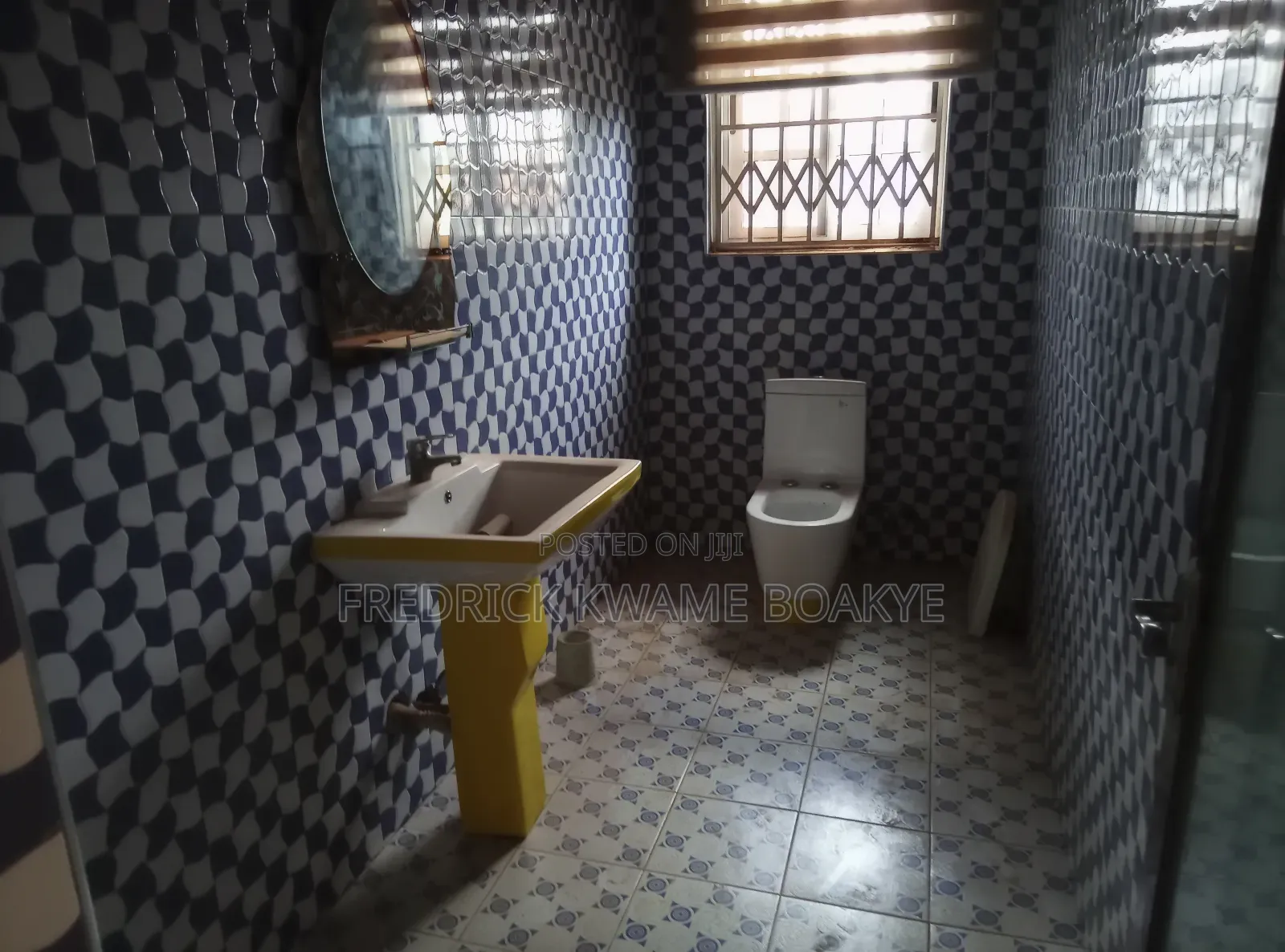 7bdrm House in 7 Bedrooms House For, Kumasi Metropolitan for sale