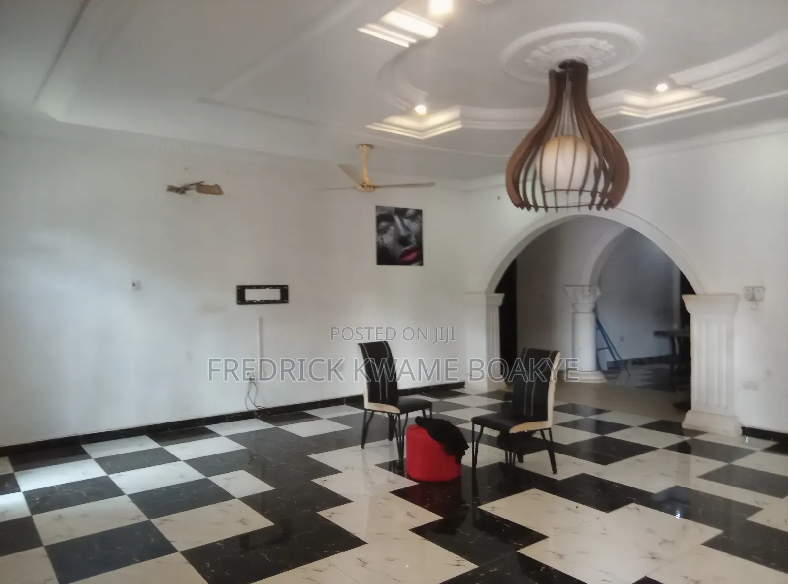 7bdrm House in 7 Bedrooms House For, Kumasi Metropolitan for sale