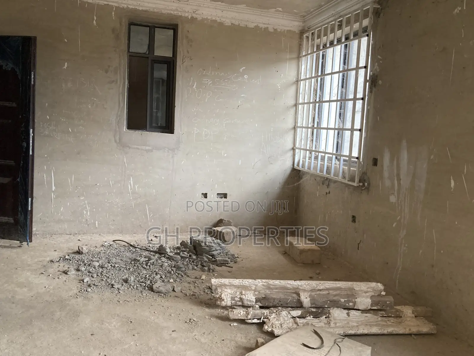 5bdrm Apartment in Sokoban,Ampabame., Kumasi Metropolitan for sale