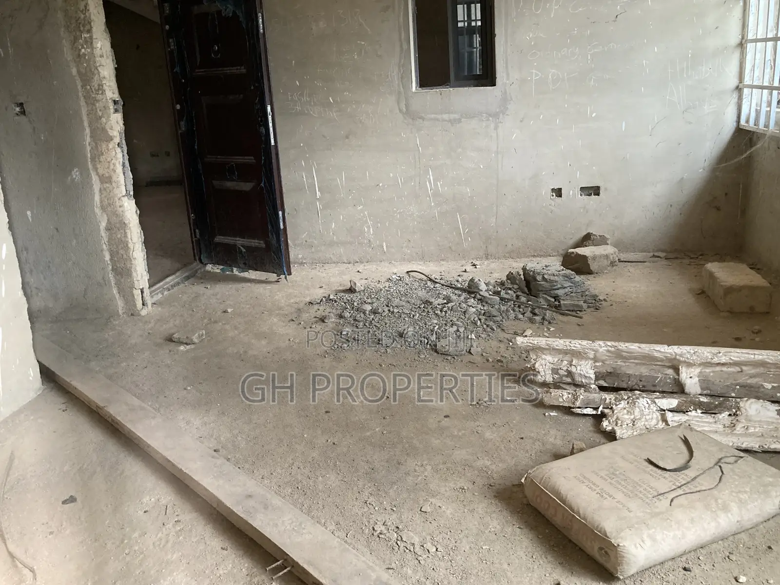 5bdrm Apartment in Sokoban,Ampabame., Kumasi Metropolitan for sale
