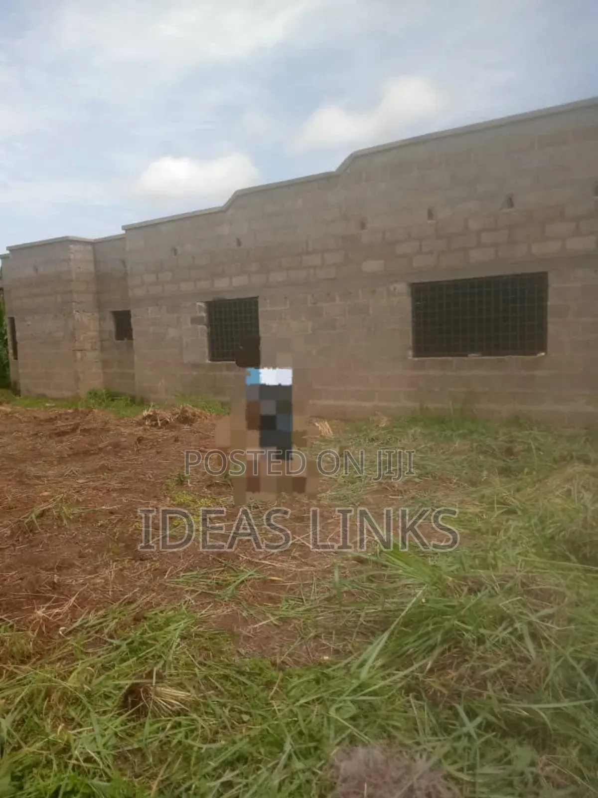 4bdrm Apartment in Ideas Link &, Atwima Kwanwoma for sale