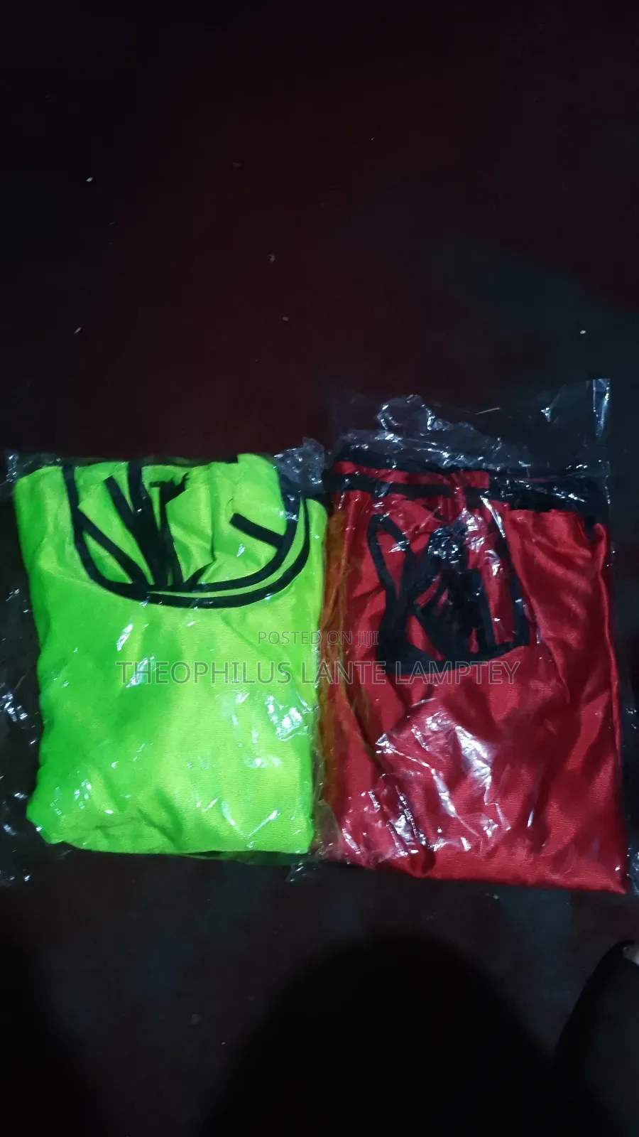 Set of Bibs