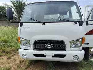 Hyundai Mighty Double Cabin