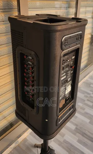 Line6 Stagesource L2t Intelligent Speaker