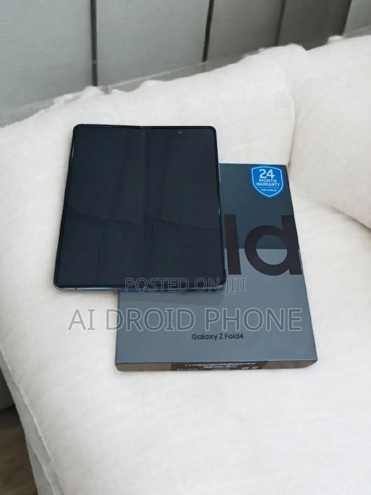 New Samsung Galaxy Z Fold4 256 GB Gold