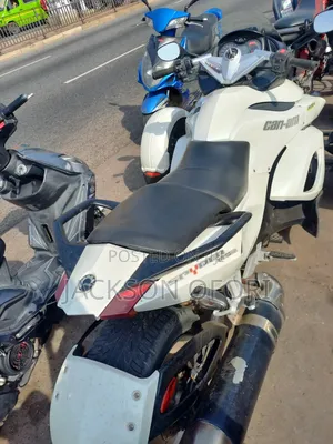 Can-Am Spyder RT 2021 White