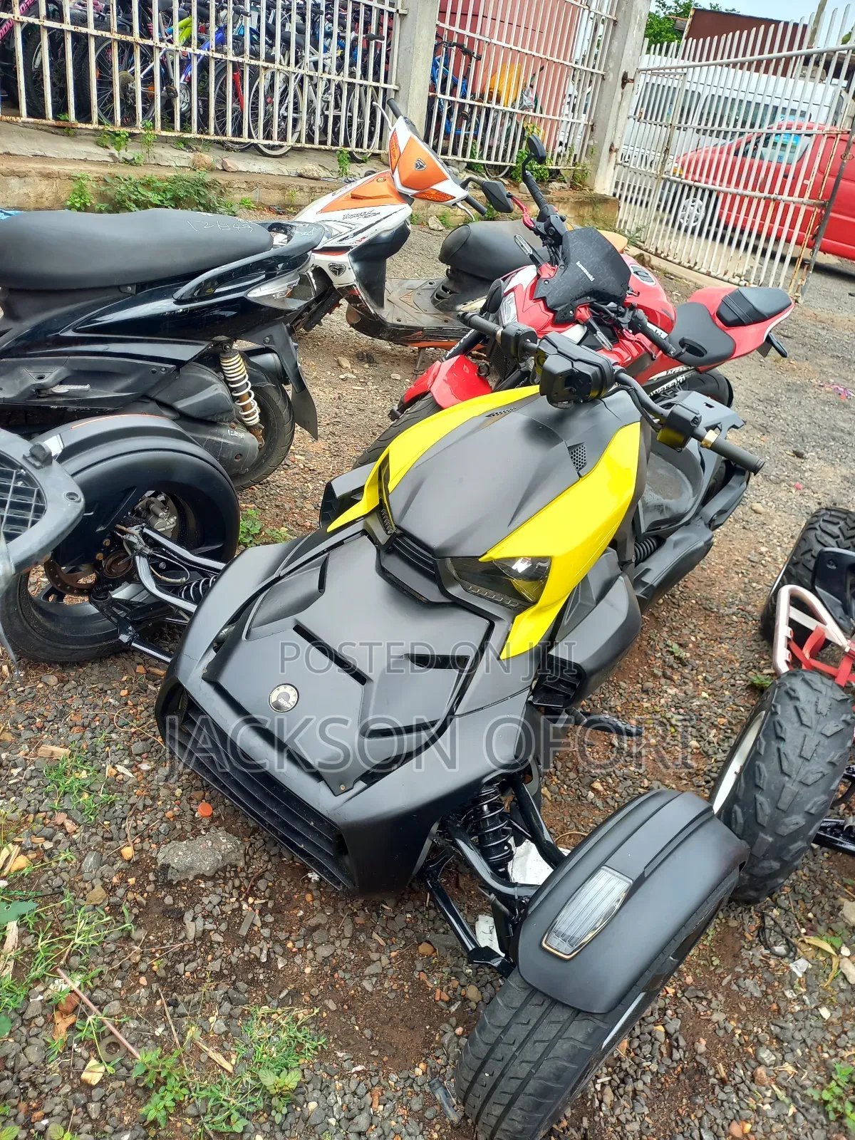 Can-Am Spyder RT 2021 White