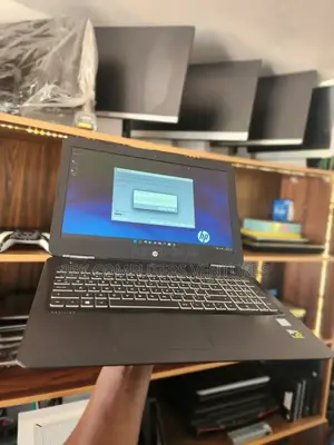 Laptop HP Pavilion Gaming Laptop 15-dk2xxx 16GB Intel Core i7 SSD 1.5T
