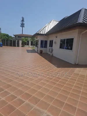 Furnished 3bdrm House in Community 10, Tema Metropolitan for rent