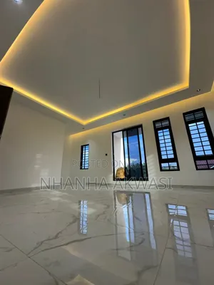 4bdrm House in Community 12, Tema Metropolitan for rent