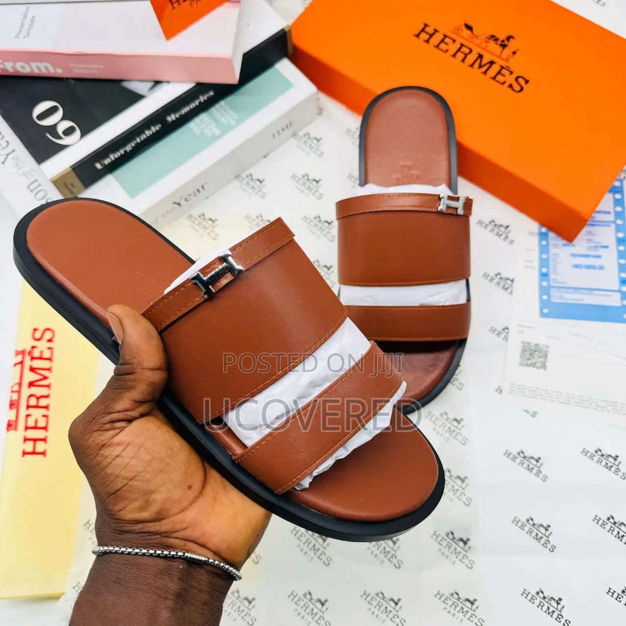 Hermes Men’S Leather Easy Wear Slippers