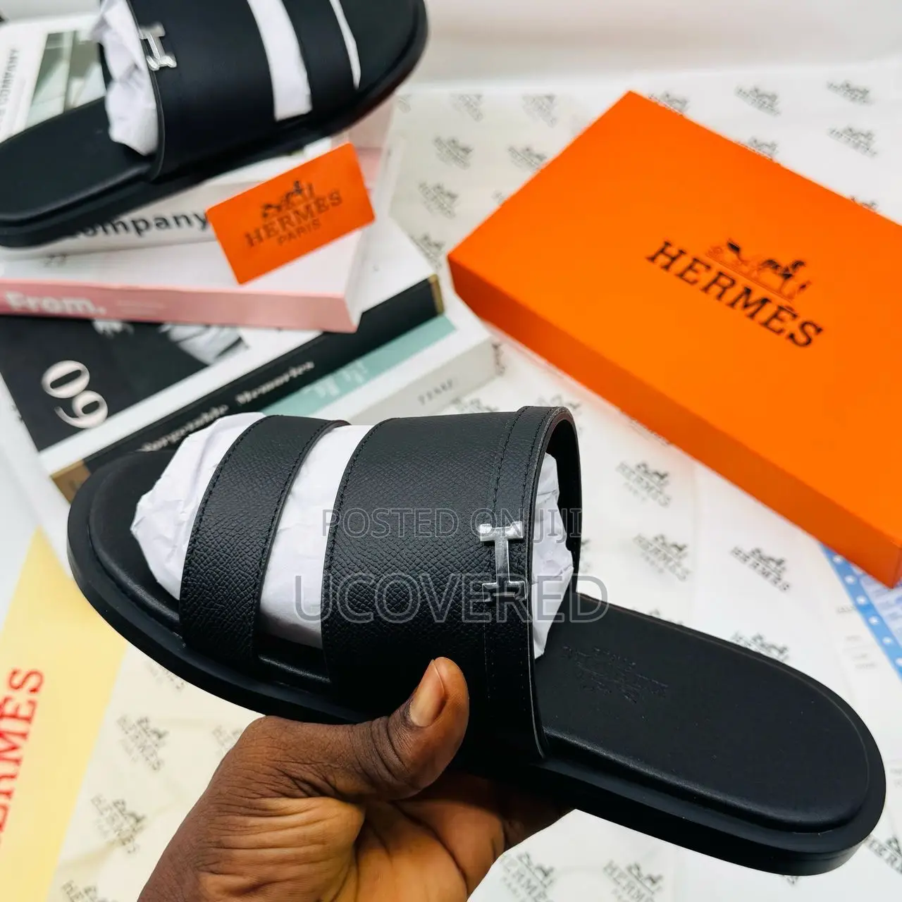 Hermes Men’S Leather Easy Wear Slippers