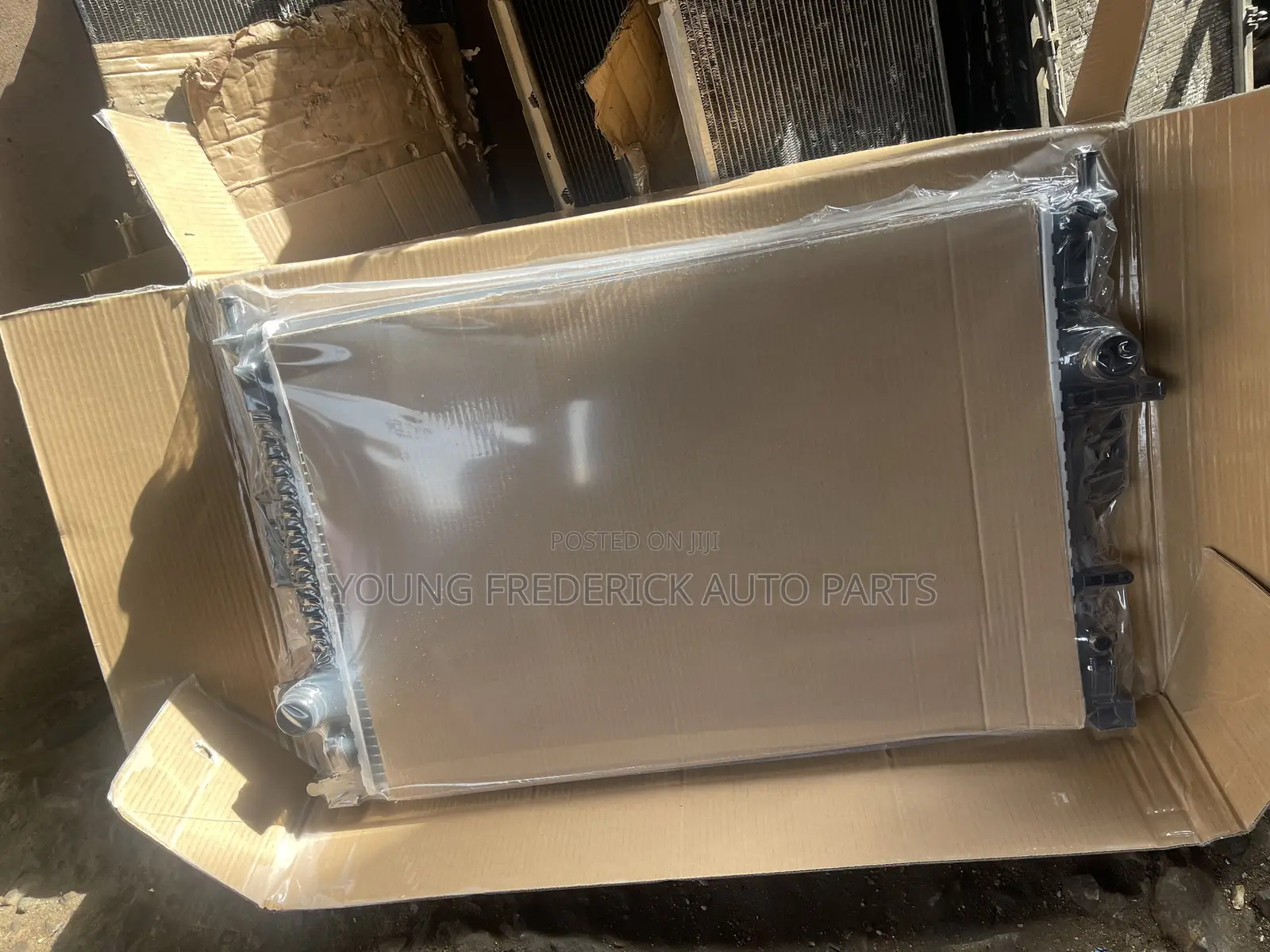 Land Rover/Range Rover Vogue Brand New Radiator