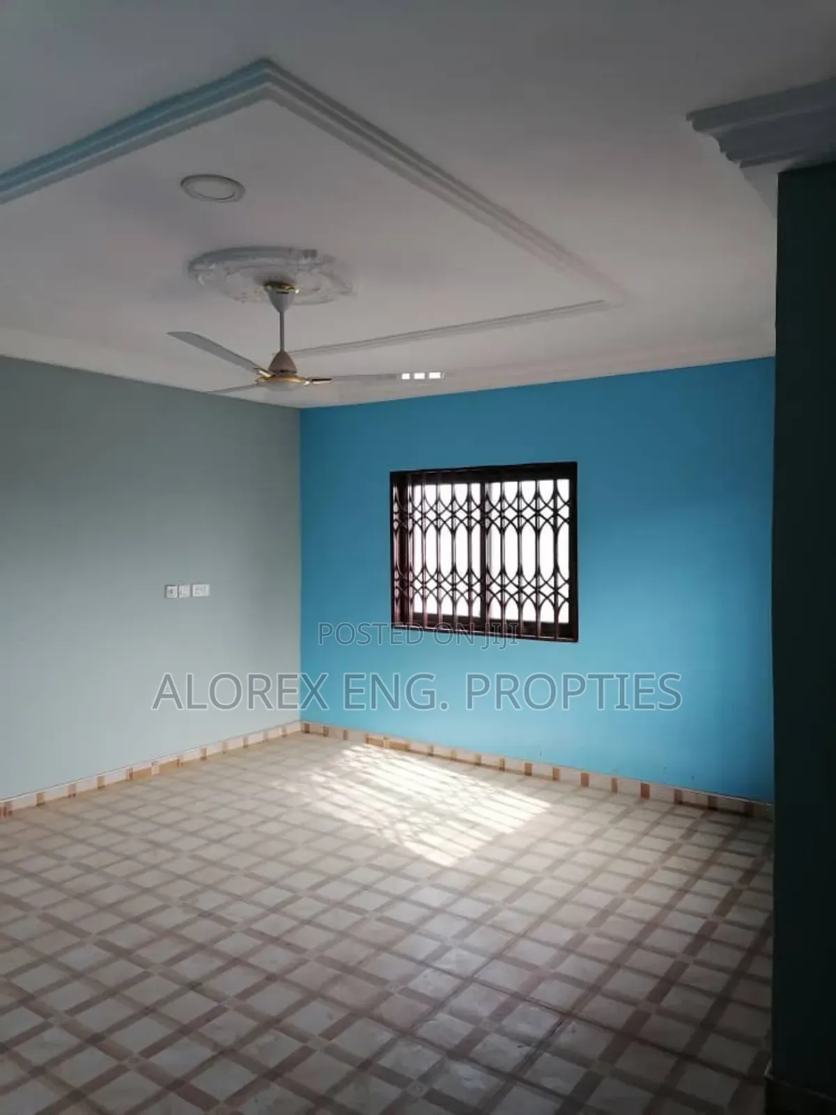 10bdrm House in Amasaman Dobro, Ga West Municipal for sale