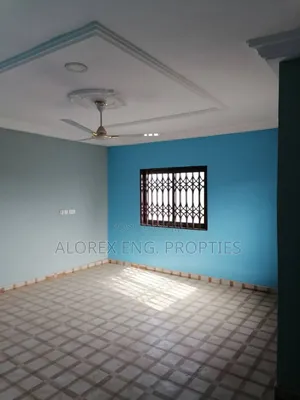 10bdrm House in Amasaman Dobro, Ga West Municipal for sale