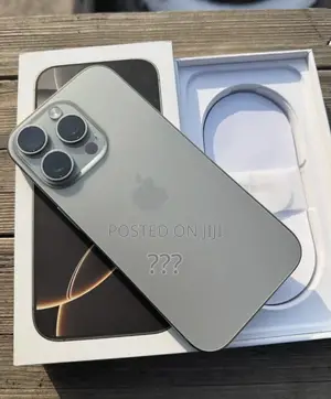 New Apple iPhone 16 Pro Max 256 GB Silver