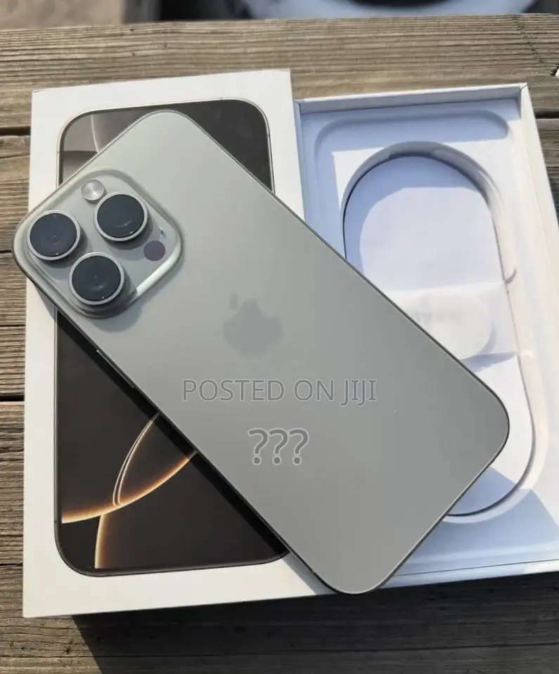 New Apple iPhone 16 Pro Max 256 GB Silver