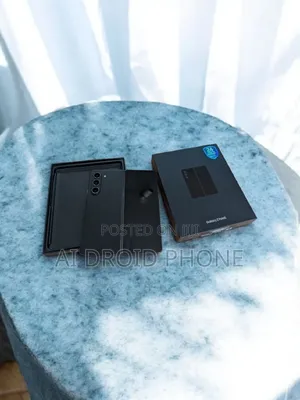 New Samsung Galaxy Z Fold 5 256 GB Gray