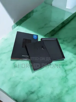 New Samsung Galaxy Z Fold 5 256 GB White