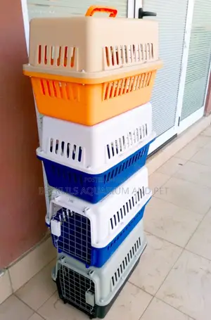 Quality Spacious Plastic Cages for Dogs , Cats , Rabbits
