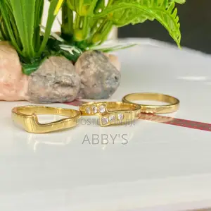 Quality Gold Dust Engagement/Wedding Ring