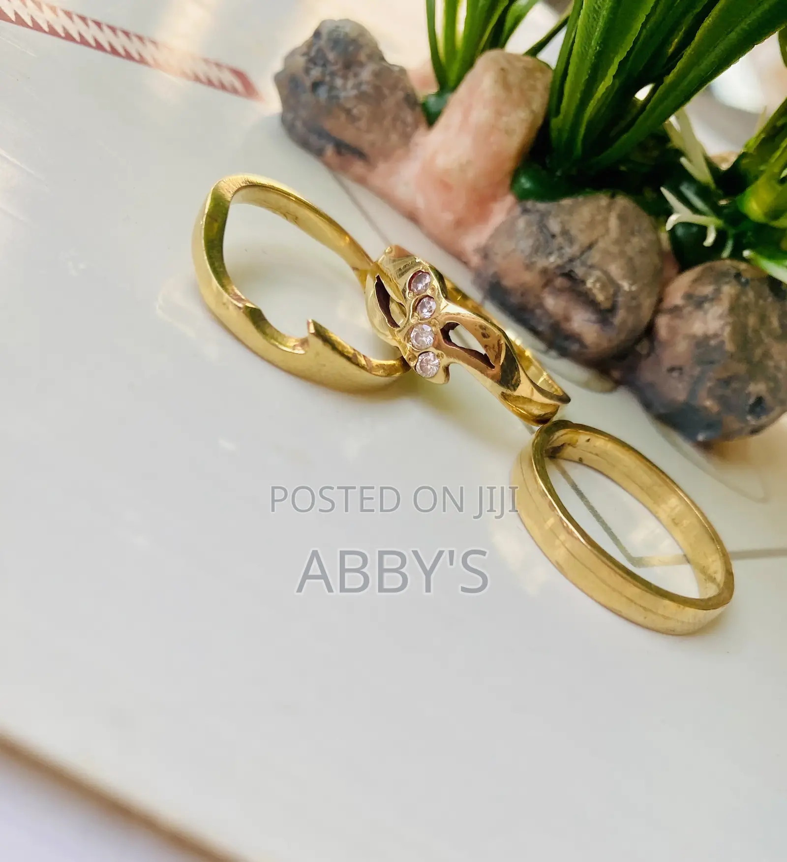 Quality Gold Dust Engagement/Wedding Ring