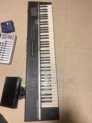 Roland Rhodes 760 Piano